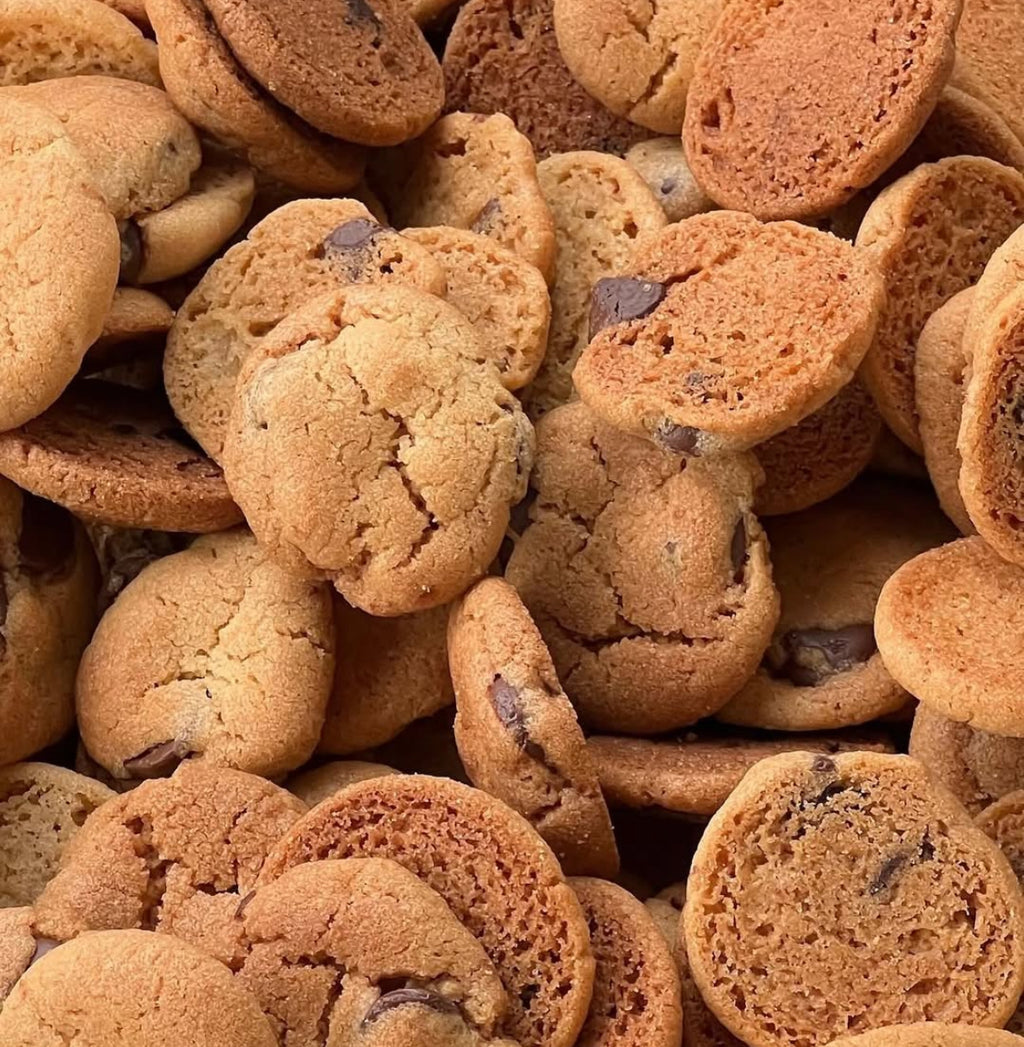 1 box of mini cookies
